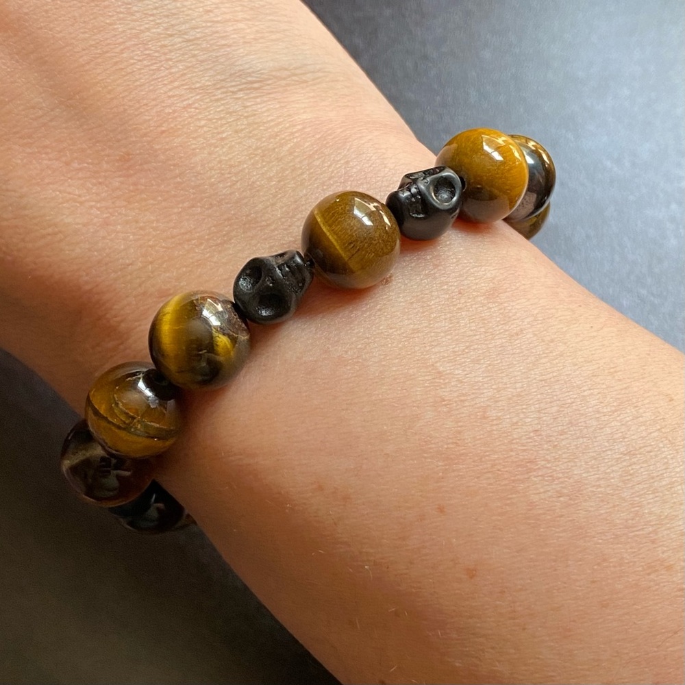 Hand Crafted Tiger’s Eye Skull Stretch Bracelet Unisex Natural Stones